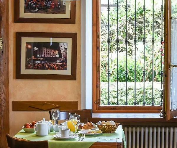 Couette-café Dell'era 3*