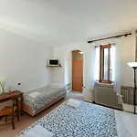 Dell'era Nocleg ze śniadaniem 3*